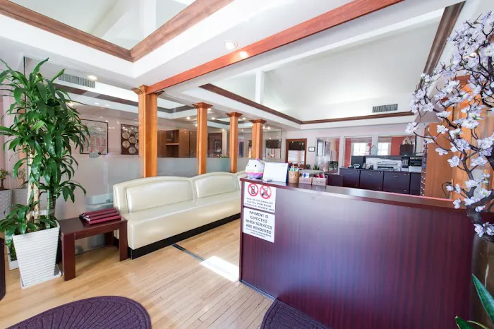 Tustin Chiropractic & Acupuncture Clinic Picture 2