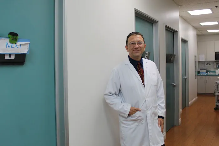 Yousef Beshqoy, D.C. / Holistic Healing Center Picture 4