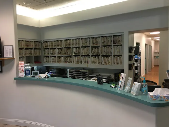 Yousef Beshqoy, D.C. / Holistic Healing Center Picture 10