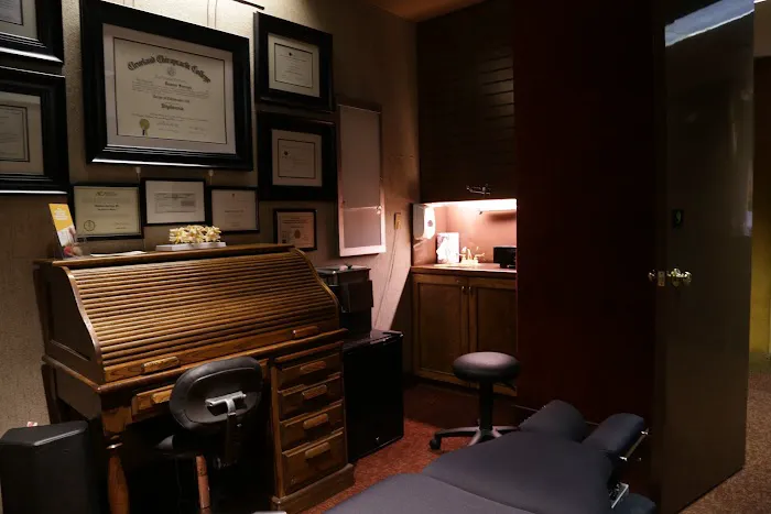 Beverly Hills Chiropractic & Orthopedic Picture 8
