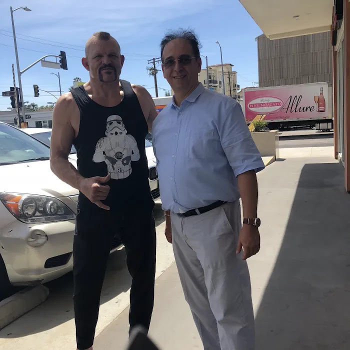 Dr. Gabai, DC at Beverly Hills Chiropractic Center Picture 3