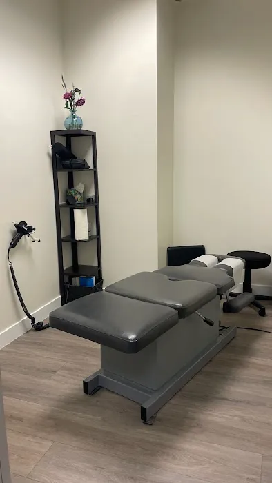 Applegate Chiropractic Picture 3