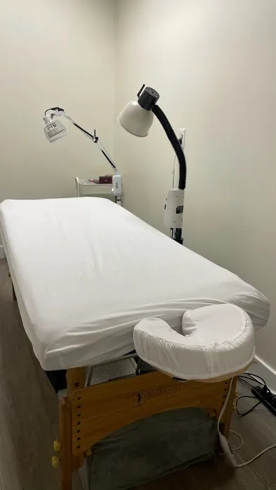Applegate Chiropractic Picture 6
