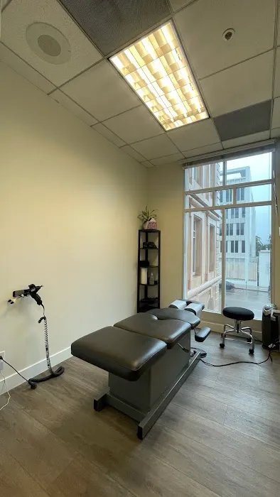 Applegate Chiropractic Picture 10