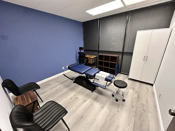 StrongCore Chiropractic and Performance Picture 2