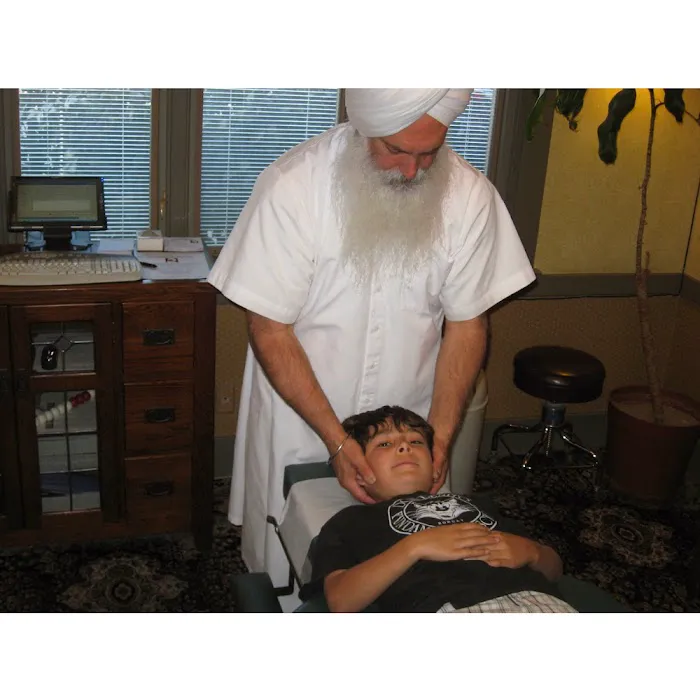 Khalsa Chiropractic Center Picture 4