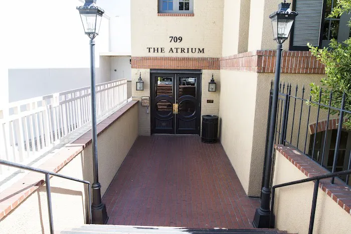 Nicali Sports Medicine & Associates Picture 5