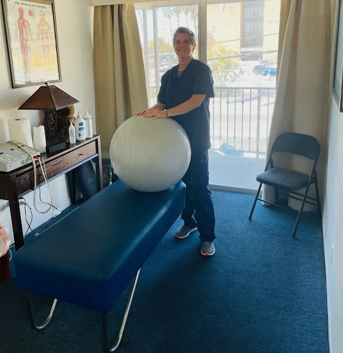 Elvine Chiropractic Picture 5