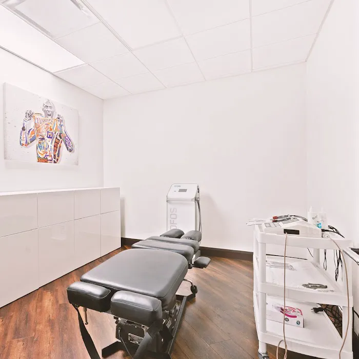 The Chiro Guy Chiropractic and Wellness Center Picture 2