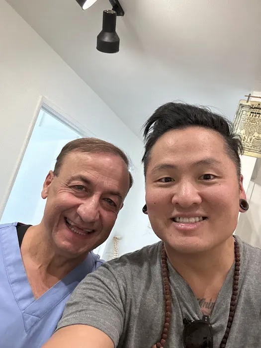 Golden Hands Chiro- David Mottahedeh, DC Picture 2