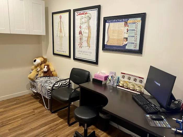 ET Chiropractic Picture 9