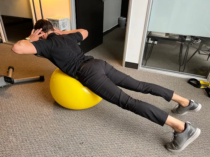 OC Healthy Spine Chiropractor & Injury Specialist Newport Beach Picture 3