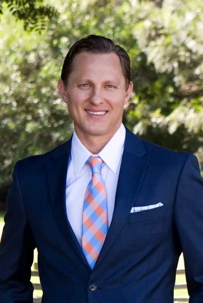 Dr. Lawson Sealey Picture 7