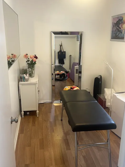 Dr. Heather O'Moore Chiropractor Picture 1