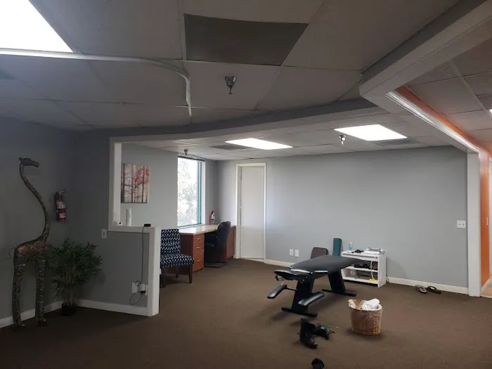 Sports Therapy & Wellness Center, Dr. Eric R. Bergstrom, Chiropractor Picture 3