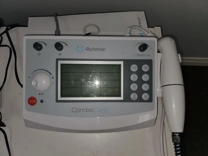 Sports Therapy & Wellness Center, Dr. Eric R. Bergstrom, Chiropractor Picture 10