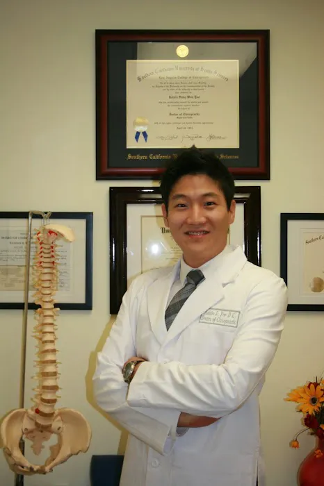 Kelvin S. Yoo, D.C. EVOLVE Integrative Health, Chiropractic and Acupuncture Picture 7