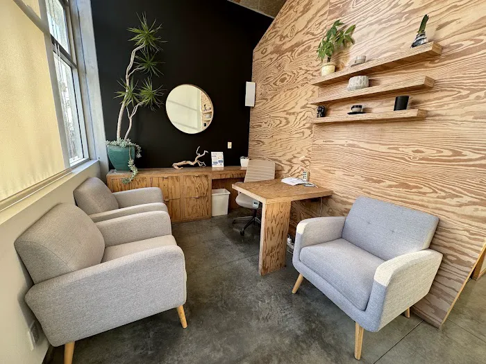 Avedi Health | Chiropractic & Acupuncture Picture 2