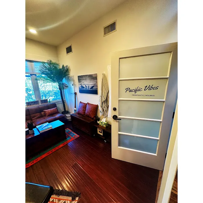 Pacific Vibes Chiropractic Picture 2