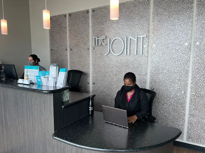 The Joint Chiropractic Picture 9
