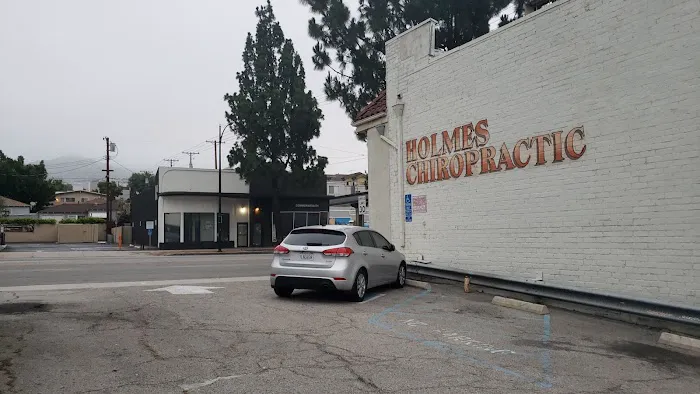 Holmes Chiropractic Picture 2