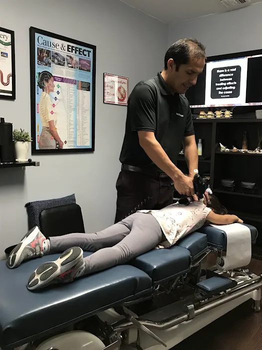 Velez Chiropractic Santa Monica, Dr. Helmer Velez D.C. Picture 6