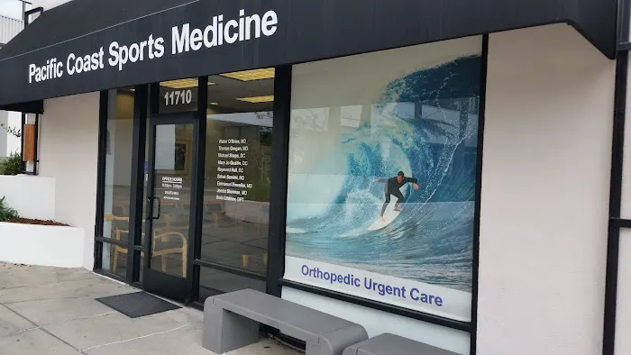 Dr. Raymond Hall, DC at Pacific Coast Sports Medicine Picture 2