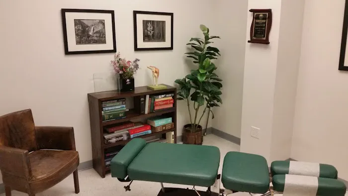 Dr. Raymond Hall, DC at Pacific Coast Sports Medicine Picture 6