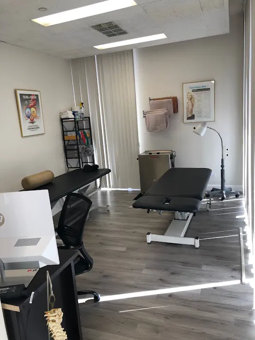 Auto Injury Chiropractic Picture 1