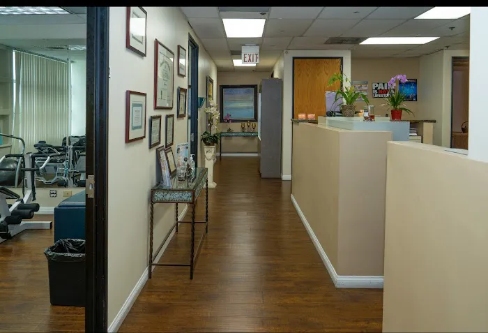 Dr. Elham Nemat, DC Picture 8