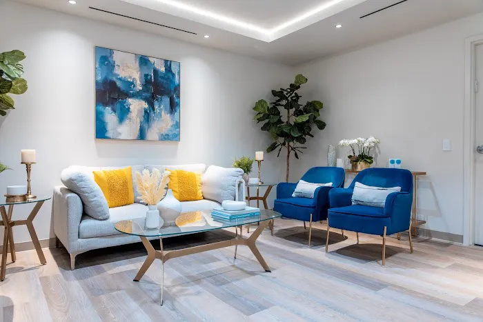 Spinatomy Spine & Disc Centers Picture 2