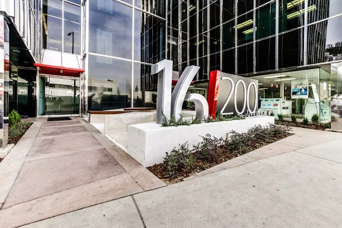 Exclusive Chiropractic Picture 1