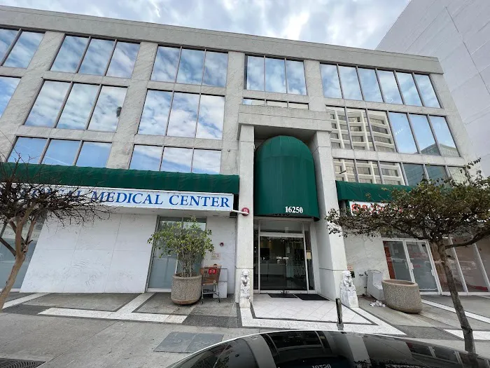 Chiropractic and Physical Therapy - AAMP Sports Rehab Picture 7