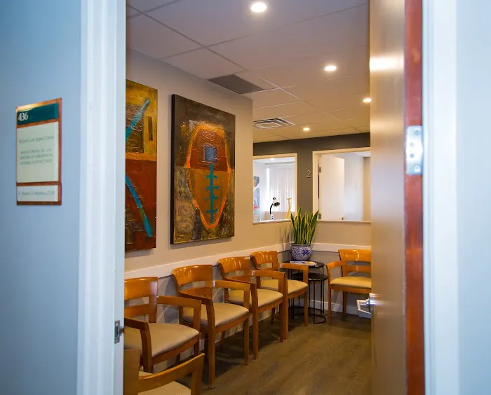 Encino - Dr. Brian Gordon Chiropractic Acupuncture Picture 6