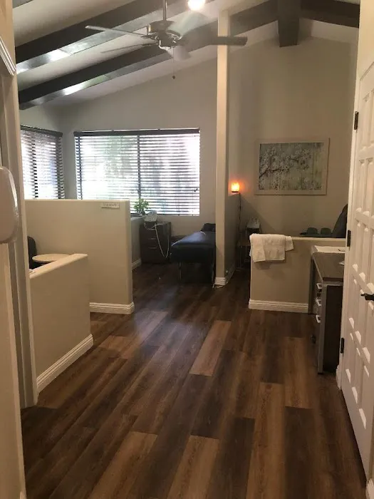 Balfour Chiropractic Health Center Picture 3