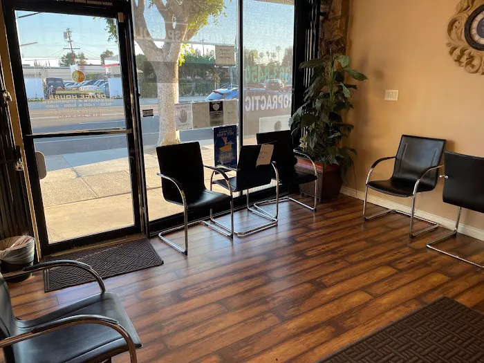 Parehjan & Vartzar Chiropractic Inc. Picture 8