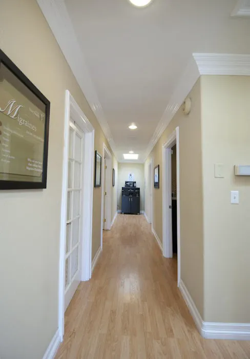 Maya Chiropractor in San Fernando Valley Picture 3