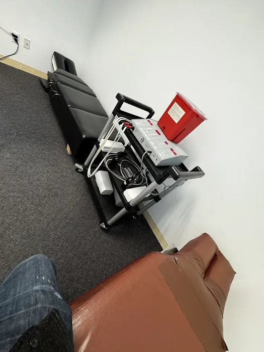 Downtown Live Chiropractor Picture 2