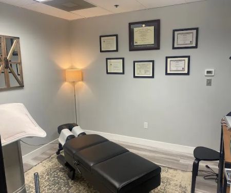 Campeón Chiropractic - Christian R. Pinto, DC