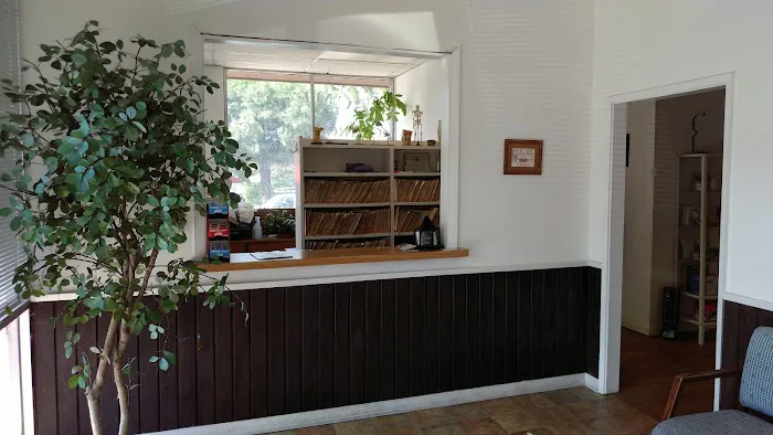 Dumetz Chiropractic Picture 1