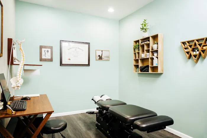 Crossroads Chiropractic and Wellness Center Picture 4