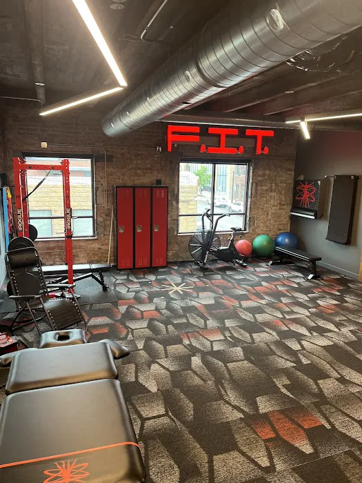F.I.T. Muscle & Joint Clinic Crossroads District (Chiropractic) Picture 1