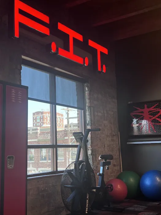 F.I.T. Muscle & Joint Clinic Crossroads District (Chiropractic) Picture 4