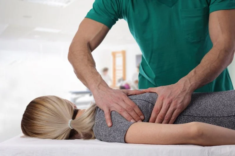 What Causes Chiropractic Side Effects and How Chiropractors Treat It
