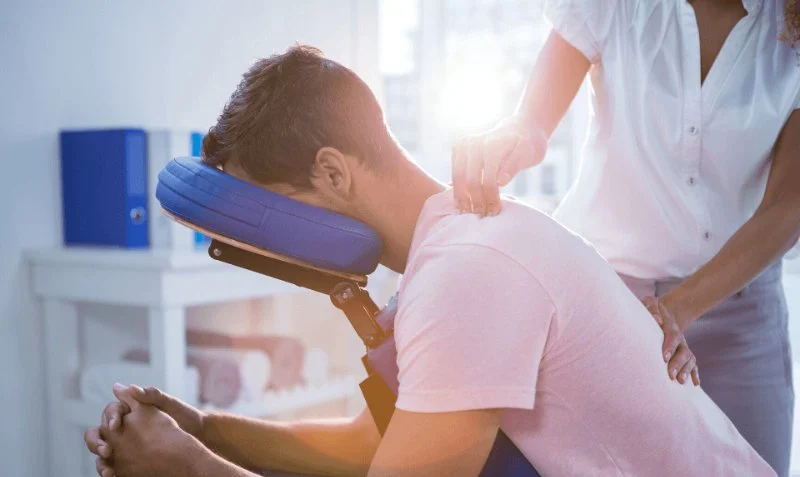 The Truth About Pinched Nerve and What Chiropractors Recommend for Relief