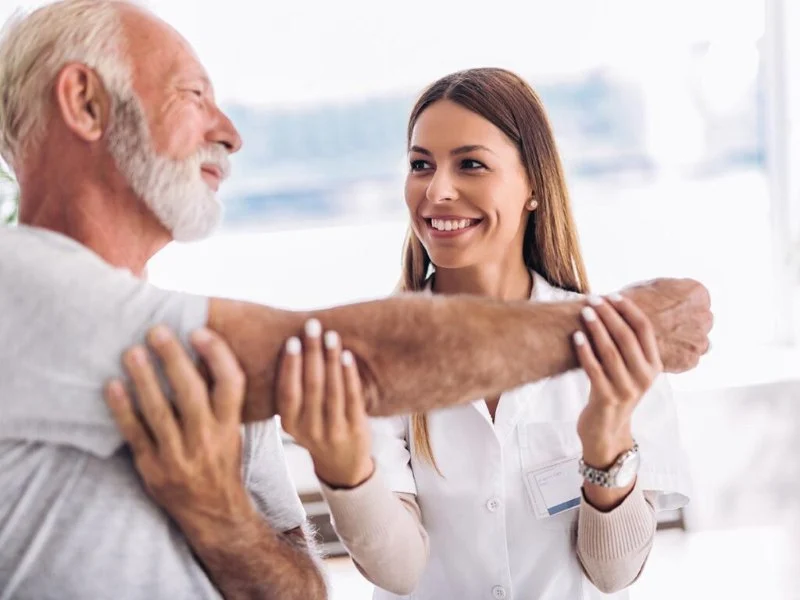 Everything You Need to Know About Chiropractic vs Physical Therapy from a Chiropractic Perspective