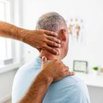 How Chiropractors Treat Migraines Without Medication – Chiropractor Approved
