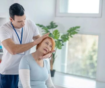 How a Chiropractor Can Help with Neck Pain: Relief for Your Daily Life