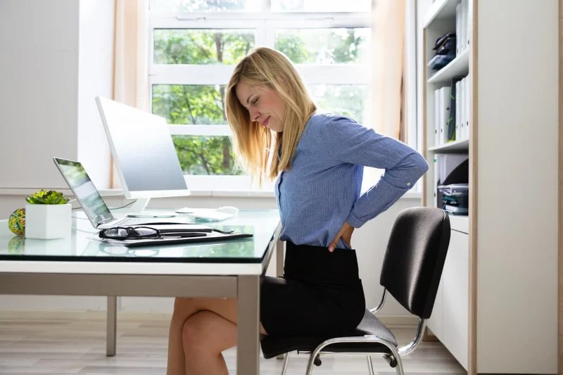 10 Things You Should Know About Desk Job Posture Problems