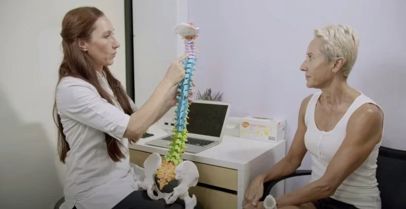 Understanding the Connection Between Ergonomics and Spinal Health and Your Spine